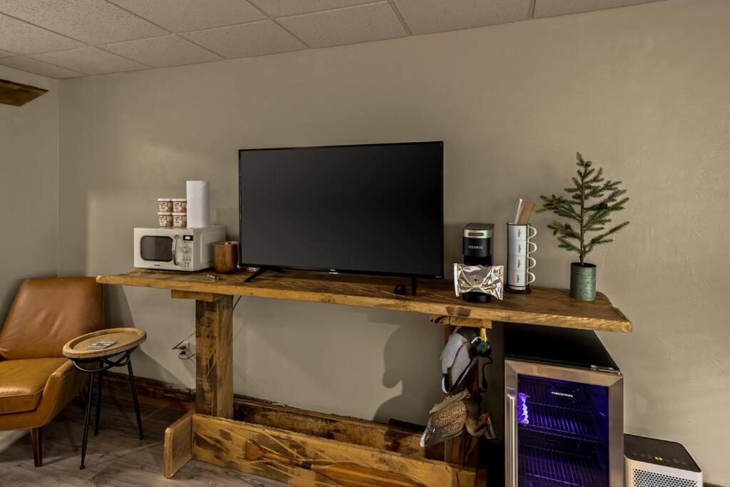 Stonegate Lodge King Bed Wifi 50 In Roku Tv Salt Water Pool Room # 101 Eureka Springs Luaran gambar