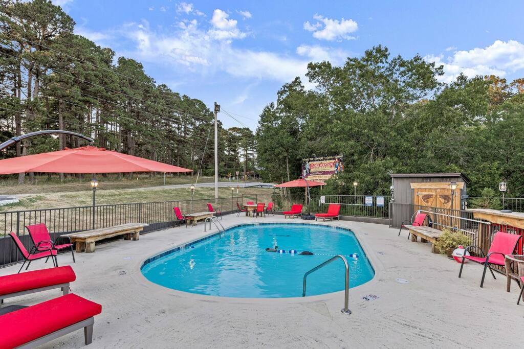 Stonegate Lodge King Bed Wifi 50 In Roku Tv Salt Water Pool Room # 101 Eureka Springs Luaran gambar